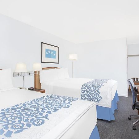 Days Inn By Wyndham Emporia Eksteriør billede