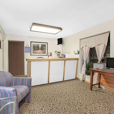 Days Inn By Wyndham Emporia Eksteriør billede