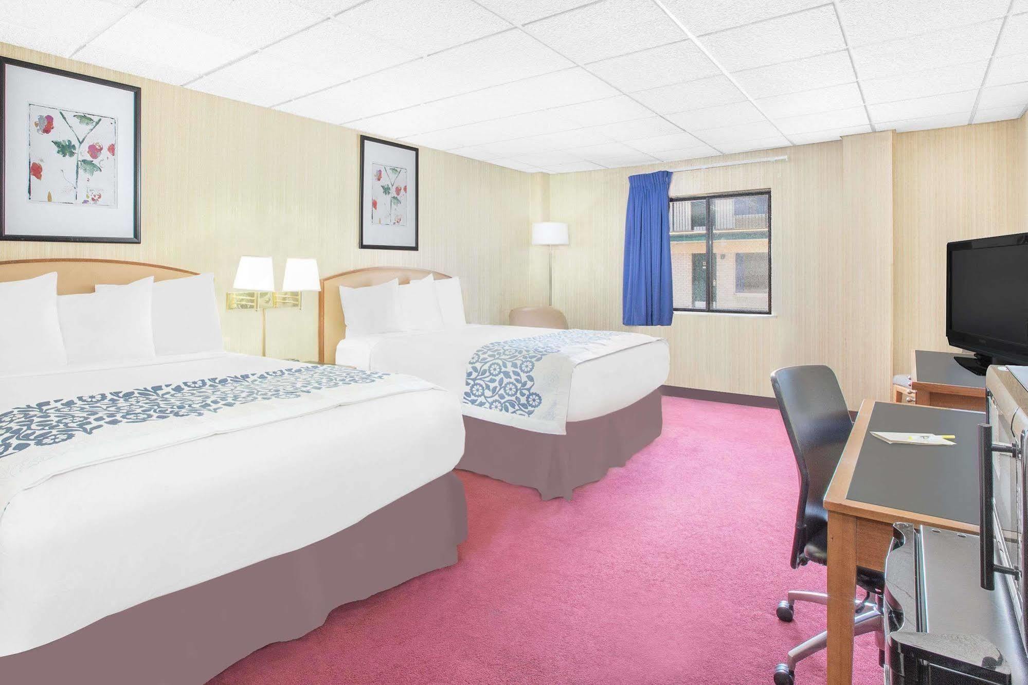 Days Inn By Wyndham Emporia Eksteriør billede